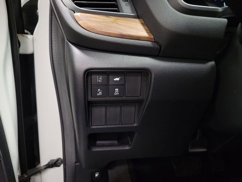 Used 2019 Honda CR-V Touring image 21