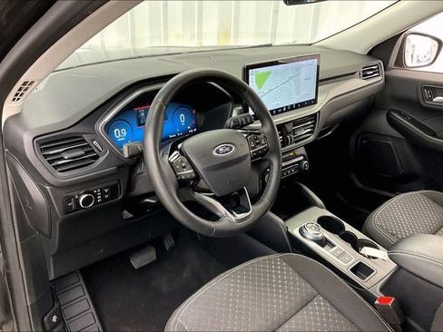Used 2023 Ford Escape Active w/ Tech Pack #2 AWD/4WD image 16