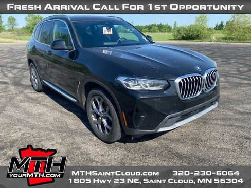 Used 2023 BMW X3 xDrive30i AWD/4WD image 2