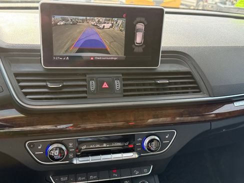 Used 2020 Audi Q5 2.0T Premium Plus w/ Premium Plus Package AWD/4WD image 35