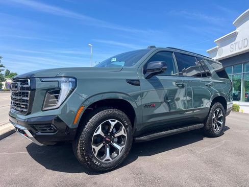 Used 2026 GMC Yukon AT4 w/ AT4 Preferred Package AWD/4WD image 2