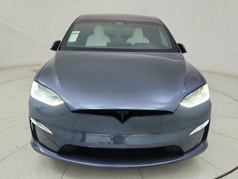 Used 2022 Tesla Model X image 13