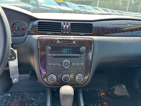 Used 2013 Chevrolet Impala LS FWD image 11