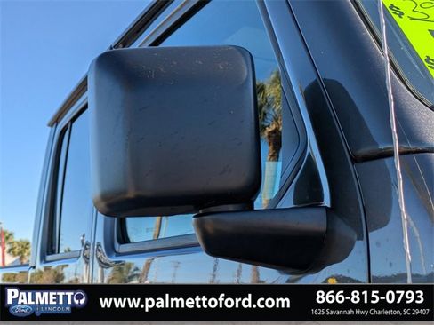 Used 2021 Jeep Gladiator Rubicon image 12