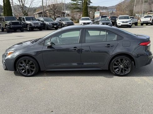 Used 2024 Toyota Corolla SE image 8