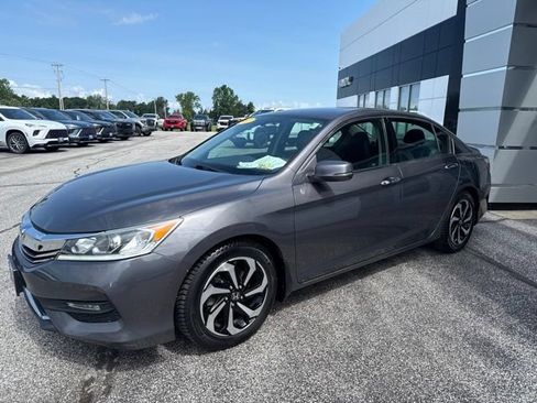 Used 2017 Honda Accord EX-L image 3