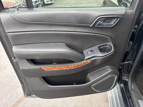 Used 2017 Chevrolet Suburban Premier AWD/4WD image 39