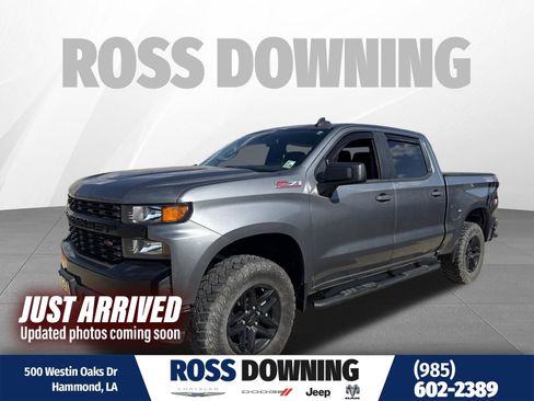 Used 2020 Chevrolet Silverado 1500 Custom Trail Boss w/ Custom Convenience Package AWD/4WD image 1