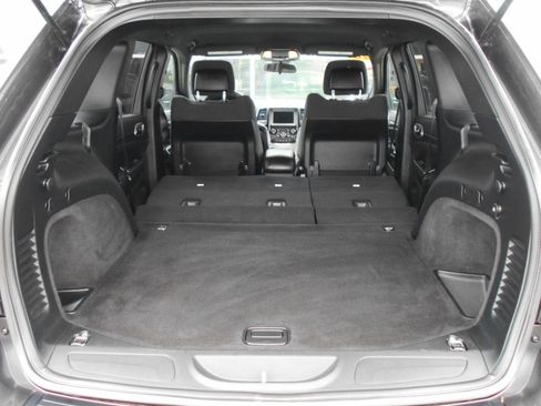 Certified 2020 Jeep Grand Cherokee Laredo image 12