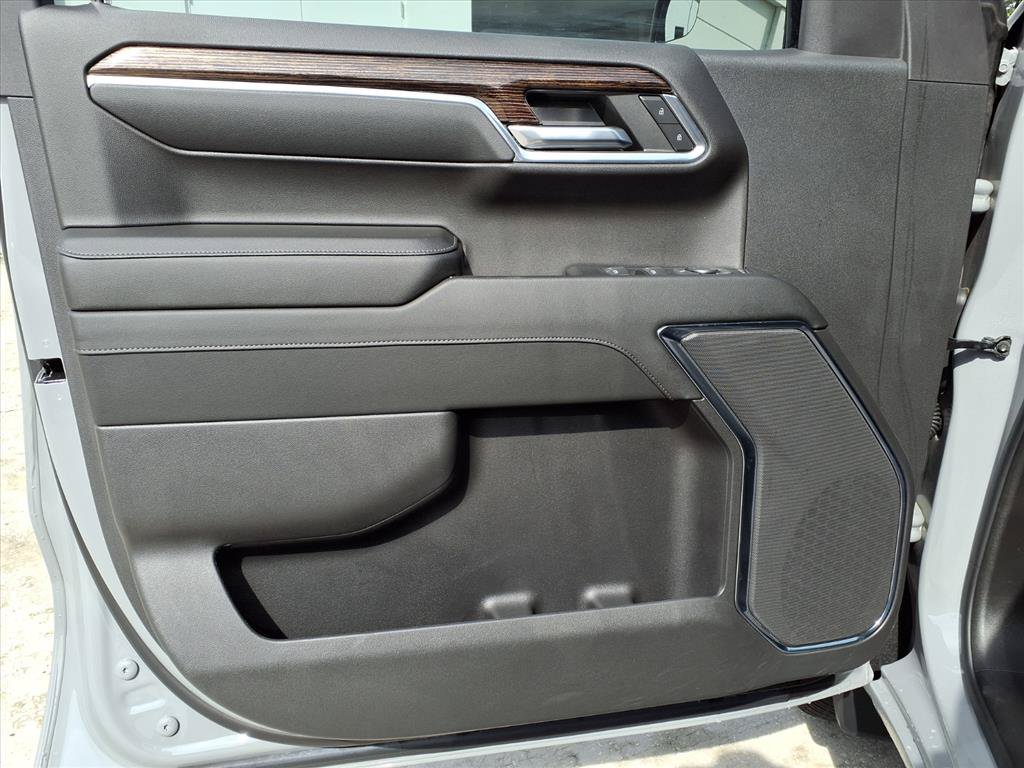 Used 2024 GMC Sierra 1500 Elevation RWD image 17