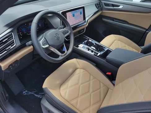 New 2026 Volkswagen Atlas Cross Sport SE FWD image 7