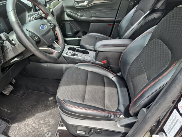 Used 2025 Ford Escape ST-Line FWD image 24