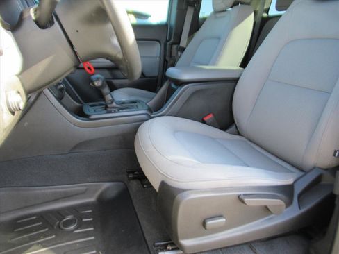 Used 2021 Chevrolet Colorado W/T w/ WT Convenience Package image 15