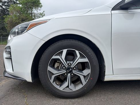 Used 2021 Kia Forte LXS FWD image 6