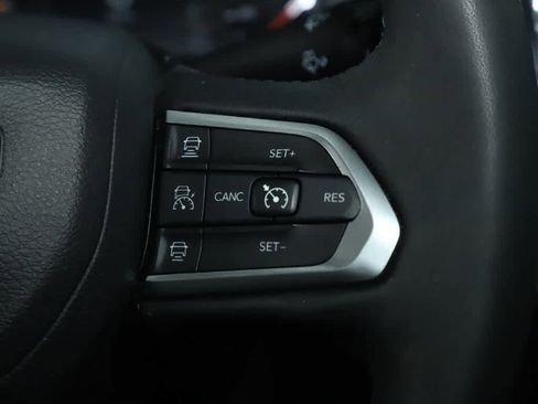 Used 2024 Jeep Compass Limited image 22