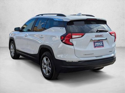 Used 2022 GMC Terrain SLE w/ Driver Convenience Package image 8