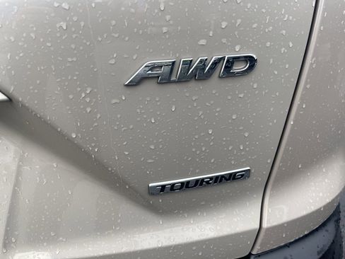 Used 2018 Honda CR-V Touring image 7