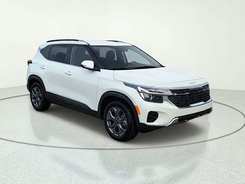 Certified 2024 Kia Seltos S FWD image 8