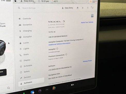 Used 2025 Tesla Model 3 Long Range image 33