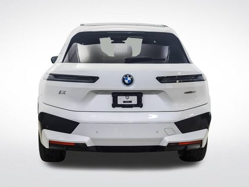 Certified 2024 BMW iX xDrive50 w/ Premium Package AWD/4WD image 4
