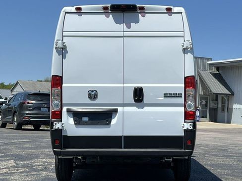 Used 2025 RAM ProMaster 2500 w/ Convenience Group FWD image 34