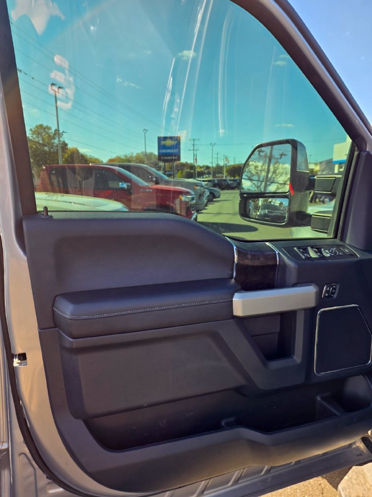 Used 2022 Ford F250 Lariat w/ Chrome Package AWD/4WD image 19
