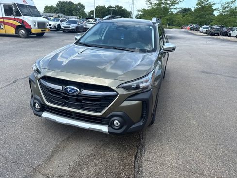 Used 2024 Subaru Outback Touring XT AWD/4WD image 3