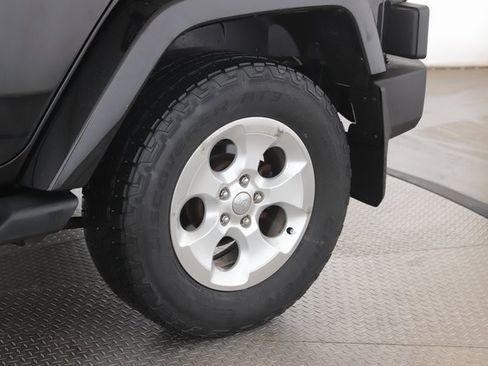 Used 2014 Jeep Wrangler Unlimited Sahara w/ Connectivity Group image 14