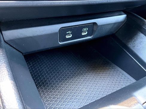 Used 2023 Honda Accord LX image 29