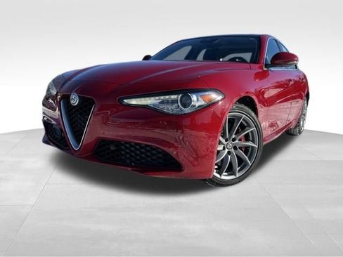 Used 2017 Alfa Romeo Giulia Ti image 1