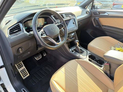Certified 2024 Volkswagen Tiguan SE R-Line FWD image 13