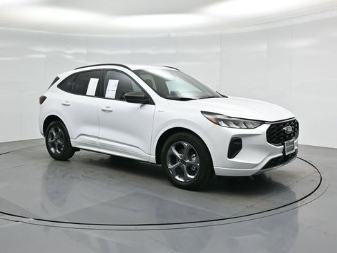 Certified 2023 Ford Escape ST-Line w/ Equipment Group 301A image 23