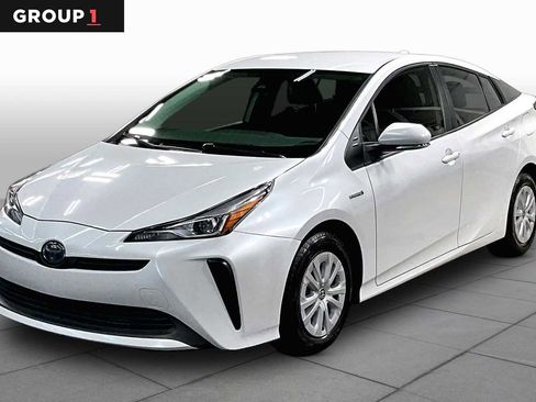 Used 2021 Toyota Prius L Eco image 1