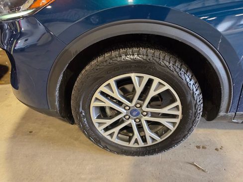 Used 2020 Ford Escape SEL AWD/4WD image 3