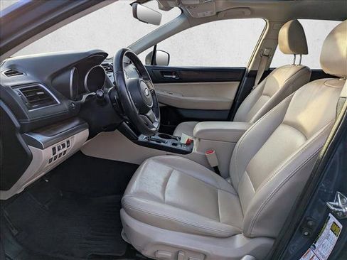 Used 2019 Subaru Outback 3.6R Limited w/ Popular Package #2 image 17