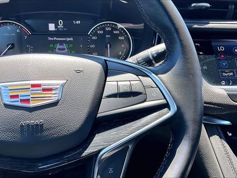Certified 2023 Cadillac XT5 Premium Luxury AWD/4WD image 12