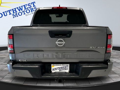 Used 2024 Nissan Frontier SV w/ Technology Package AWD/4WD image 6