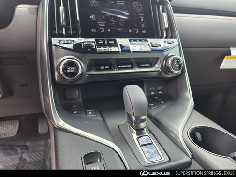 New 2026 Lexus LX 700h Luxury AWD/4WD image 19