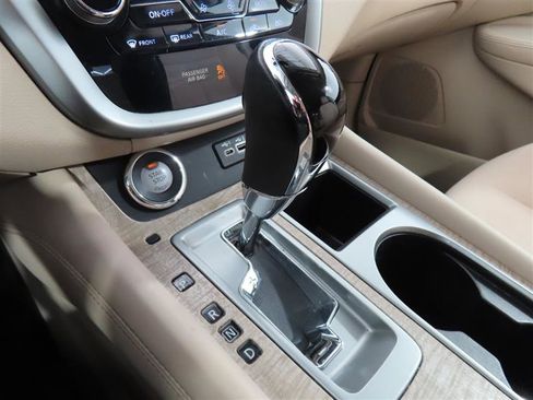Used 2019 Nissan Murano SV w/ Cargo Package AWD/4WD image 29
