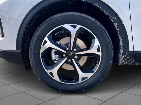 New 2026 Ford Escape ST-Line Select w/ Tech Pack #2 image 9