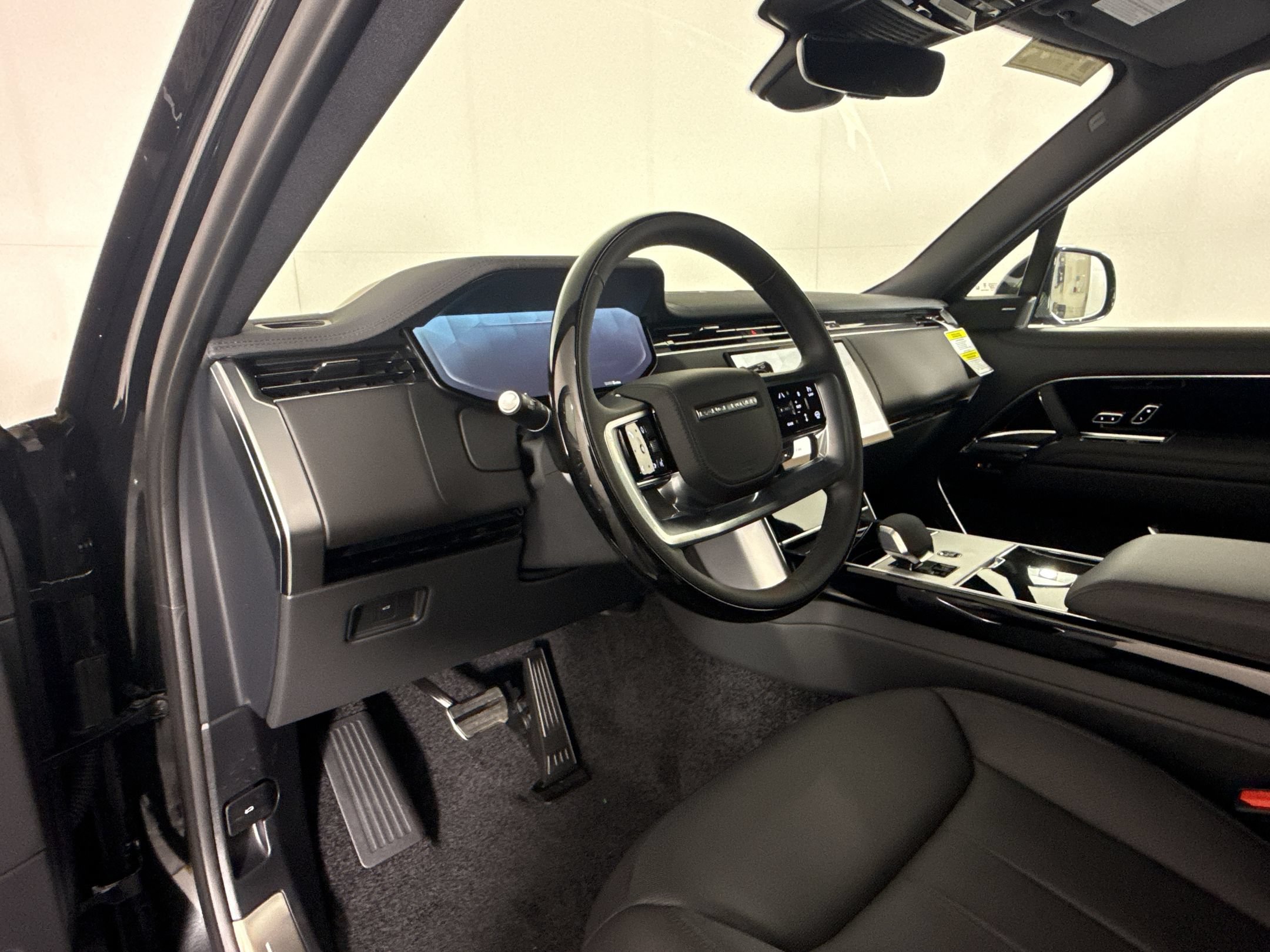 New 2026 Land Rover Range Rover SE AWD/4WD image 23