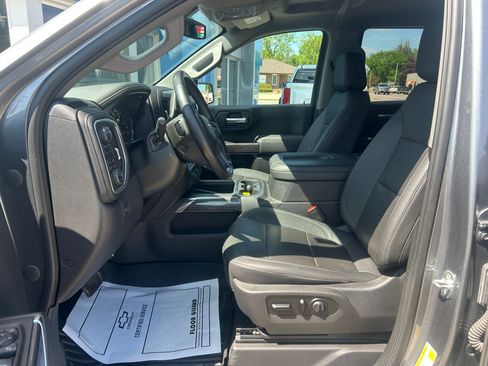 Used 2021 Chevrolet Silverado 1500 LTZ AWD/4WD image 16