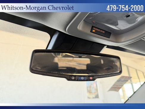 Used 2017 Chevrolet Equinox LT w/ Convenience Package image 26