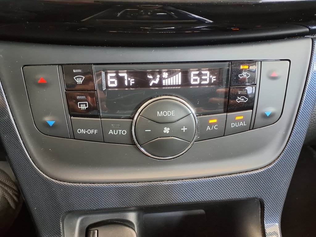 Used 2019 Nissan Sentra SR FWD image 25
