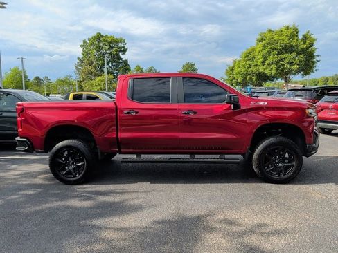 Used 2021 Chevrolet Silverado 1500 LT Trail Boss w/ Bed Protection Package AWD/4WD image 9