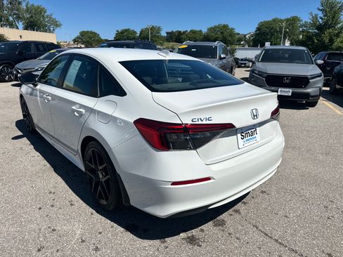Used 2023 Honda Civic Sport image 5