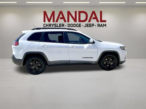 Used 2021 Jeep Cherokee Latitude Plus FWD image 4