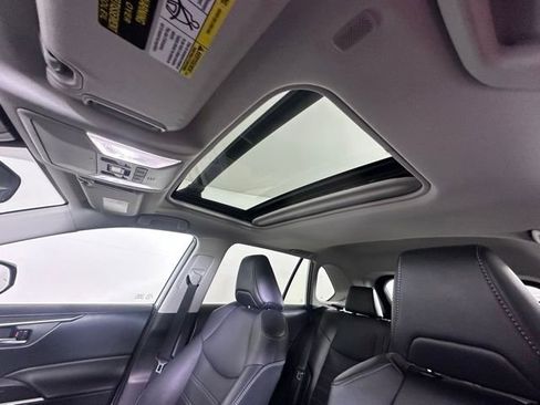 Used 2023 Toyota RAV4 XLE Premium AWD/4WD image 23