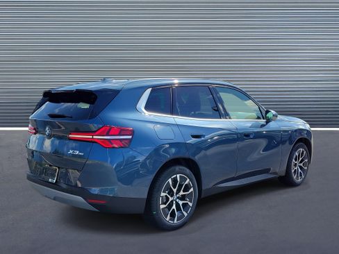 New 2026 BMW X3 xDrive30 w/ Convenience Package AWD/4WD image 3