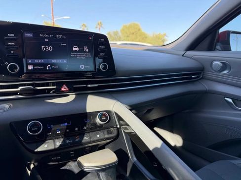 Used 2021 Hyundai Elantra SEL w/ Convenience Package FWD image 28